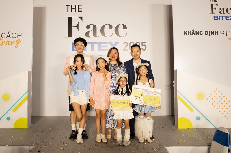 The Face BITEX의 뛰어난 아동 모델. 사진: M.H