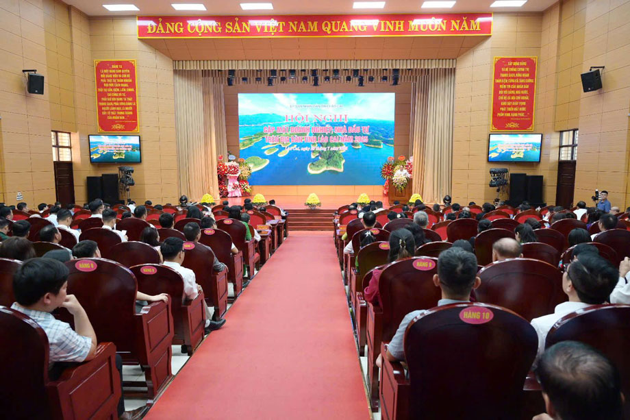 Quang canh hoi nghi  
