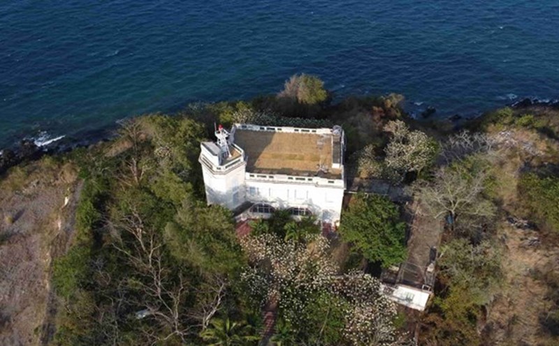 The Department of Culture of Khanh Hoa province requested clarification of the responsibility for requesting the arrangement of a public house at Bao Dai mansion. Photo: Huu Long