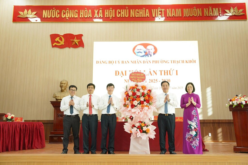 The Thach Khoi Ward People's Committee Party Committee held its first congress for the 2025-2030 term. Photo: Thach Khoi Ward