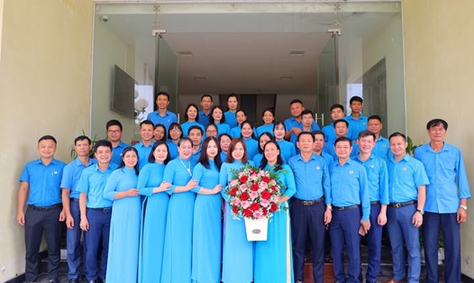 Liên đoàn Lao động Hưng Yên gặp mặt kỷ niệm 96 năm thành lập Công đoàn Việt Nam. Ảnh: Công đoàn Hưng Yên