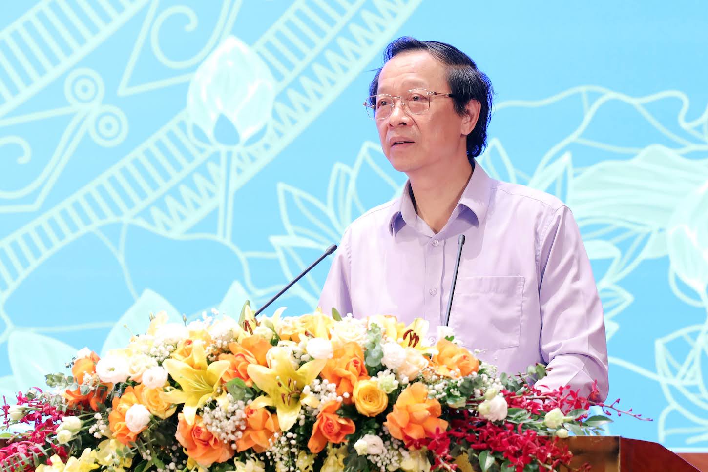 Thu truong Thuong truc Bo GDDT Pham Ngoc Thuong phat bieu tai hoi nghi. Anh: MOET