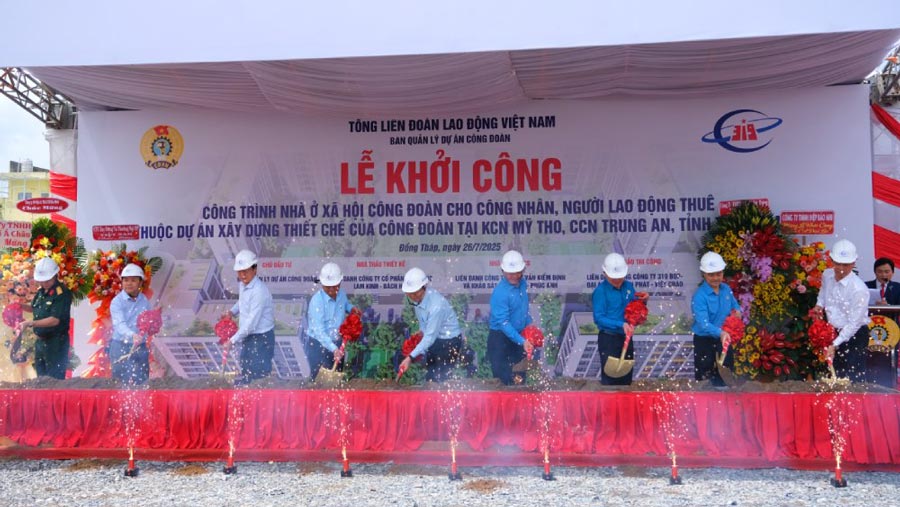 Inicio del proyecto de vivienda social a partir de fondos sindicales. Foto: My Ly