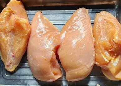 Chicken breast is one of the lean meats that provide protein to increase muscle when eaten at the right time. Photo: Kieu Vu