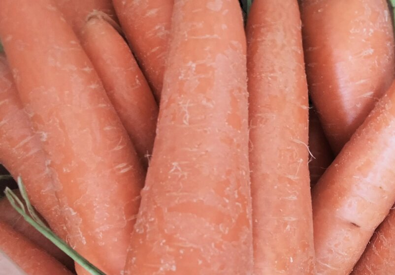 Carrots are a natural food that helps lower blood pressure if used properly. Photo: Ha Anh