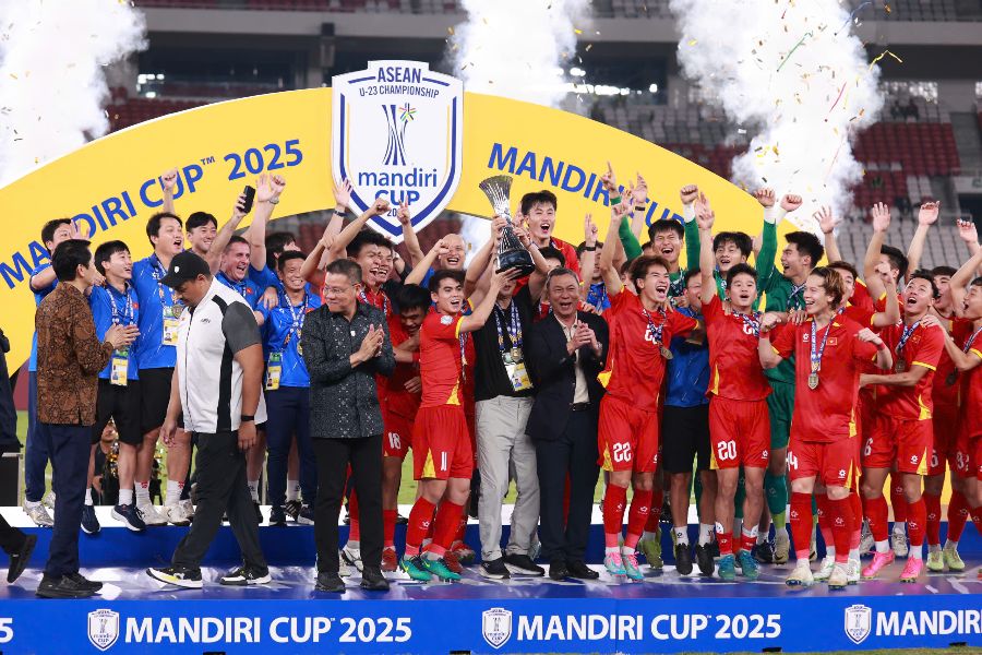 U23 베트남 2025년 동남아시아 선수권 대회 우승. 사진: 안득