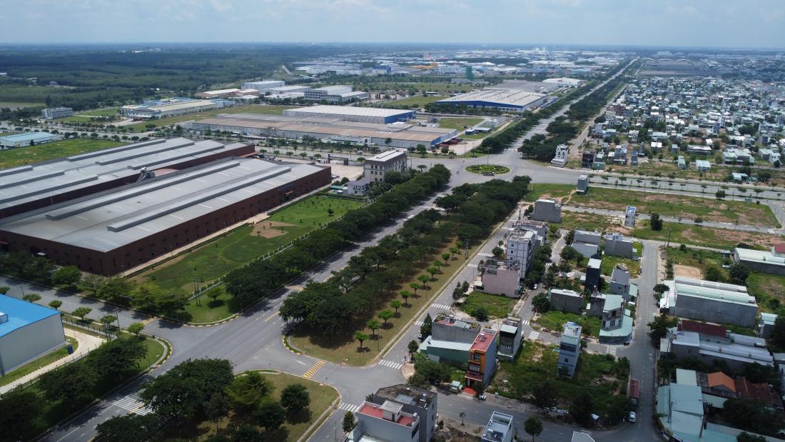 VSIP se utiliza para el uso de la tierra para implementar el proyecto residencial de Hamlet 4. Foto: Dinh Trong