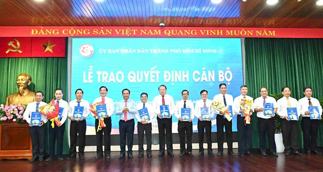 Kiện toàn bộ máy lãnh đạo 54 đơn vị sự nghiệp TPHCM sau sáp nhập