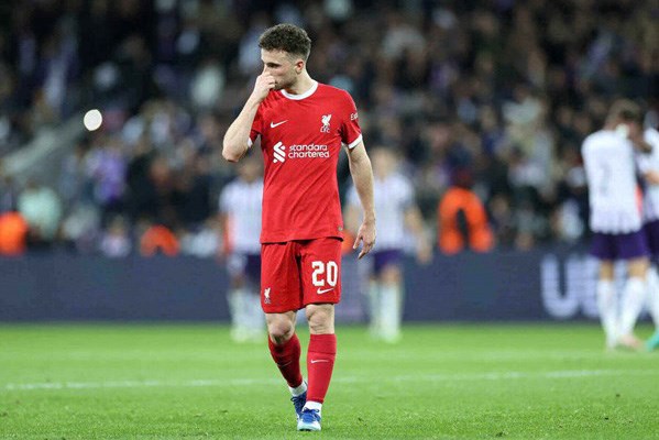 Tiền đạo Diogo Jota của Liverpool qua đời vì tai nạn