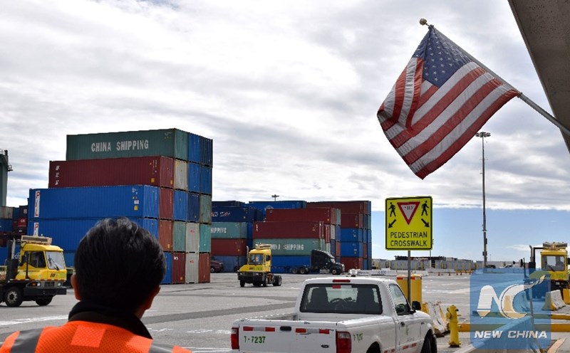 Chinese containers at Long Beach (USA) in 2019. Photo: Xinhua