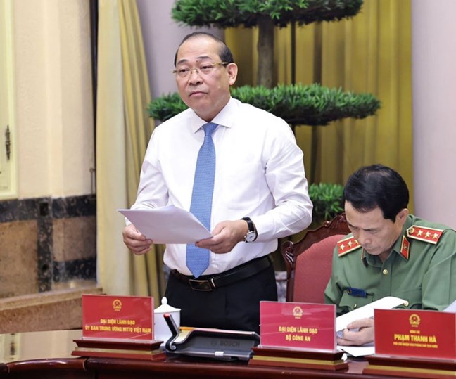 Pho Chu tich Uy ban Trung uong Mat tran To quoc Viet Nam Hoang Cong Thuy phat bieu tai hop bao cong bo Lenh cua Chu tich nuoc cong bo 15 luat, 1 phap lenh da duoc Quoc hoi, Uy ban Thuong vu Quoc hoi khoa XV thong qua. Anh: TTXVN 