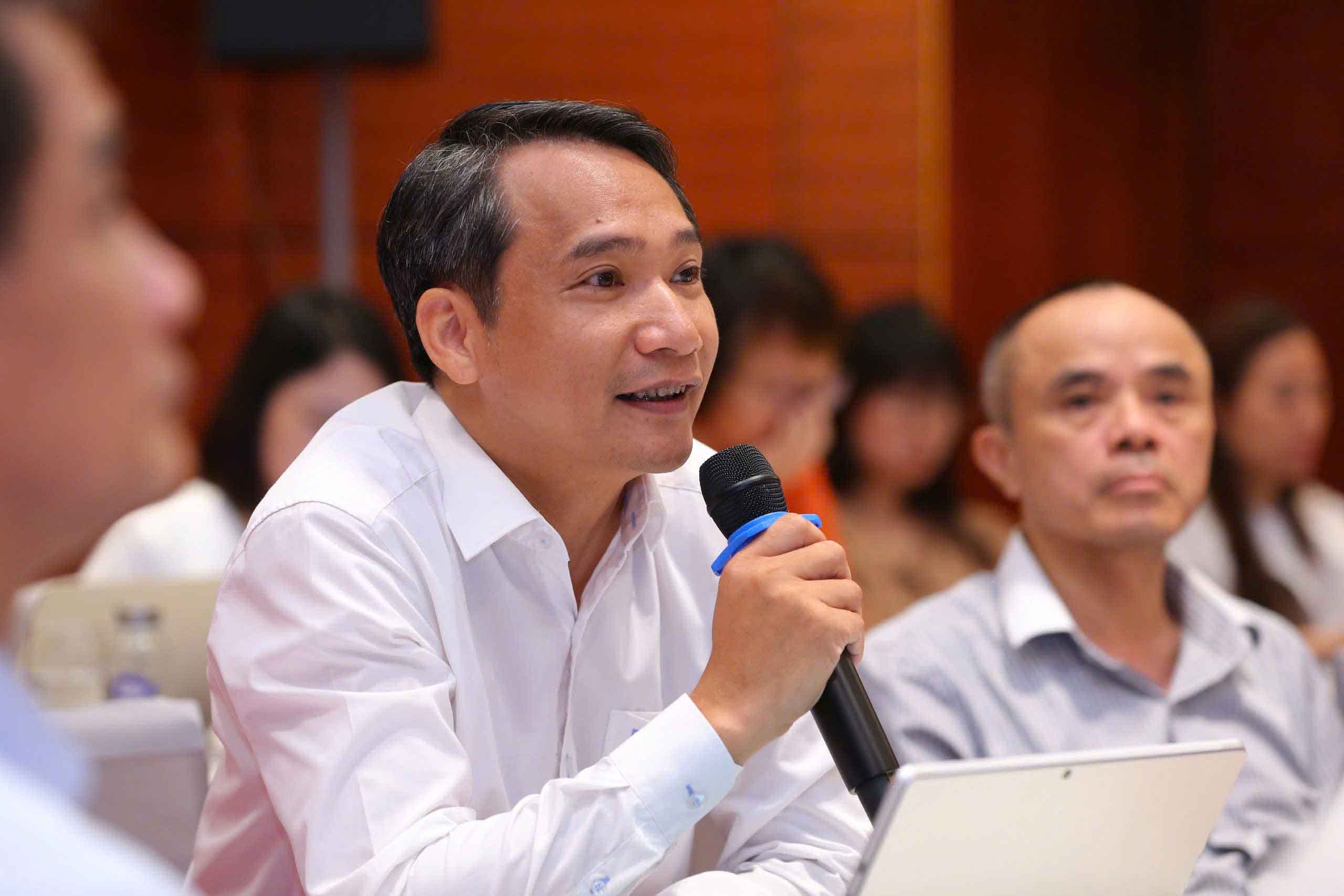 Ong Vuong Duy Dung, Pho Cuc truong Cuc Quan ly nha va thi truong bat dong san. Anh: Tran Khang.