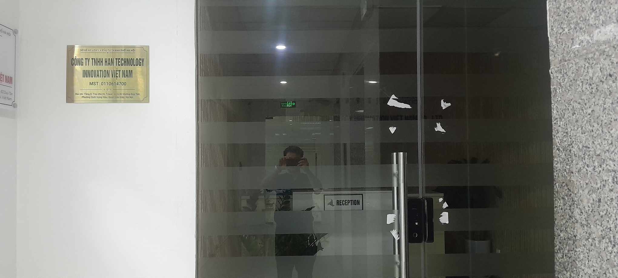 Cong ty TNHH Han Technology Innovation no bao hiem xa hoi, tru so da niem phong hon 1 thang nay. Anh: Phong vien