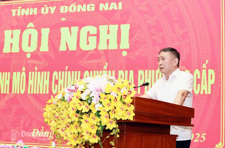 Dong chi Le Khanh Toan, Pho Chanh Van phong Trung uong Dang phat bieu tai hoi nghi. Anh: Cong Nghia