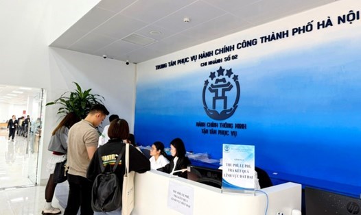 La ville de Hanoï deploiera une serie d'equipements gratuits dans les points de service administratif public a partir du 1er août 2025. Photo : Huu Chanh