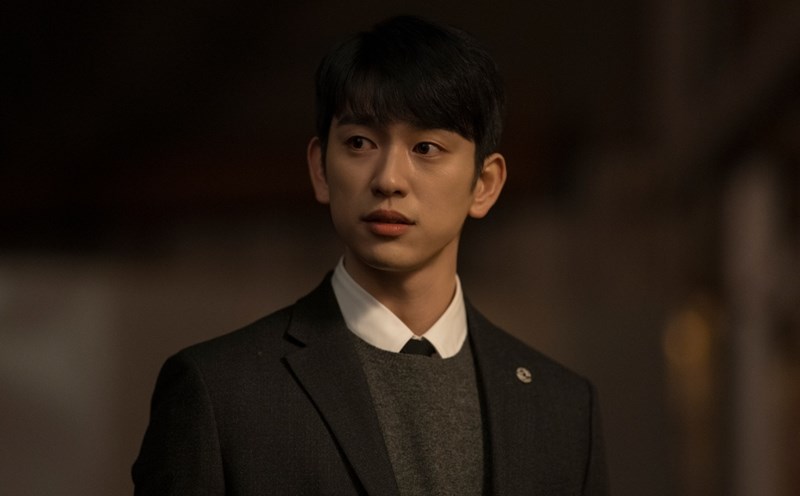 Jinyoung in an unknown scene from One Seoul. Photo: Producer/Net Netflix