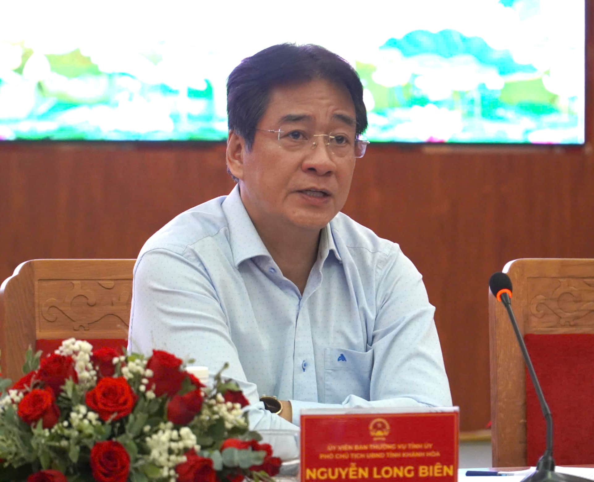 Vicepresidente del Comite Popular Provincial de Khanh Hoa Nguyen Long Bien. Foto: Huu Long
