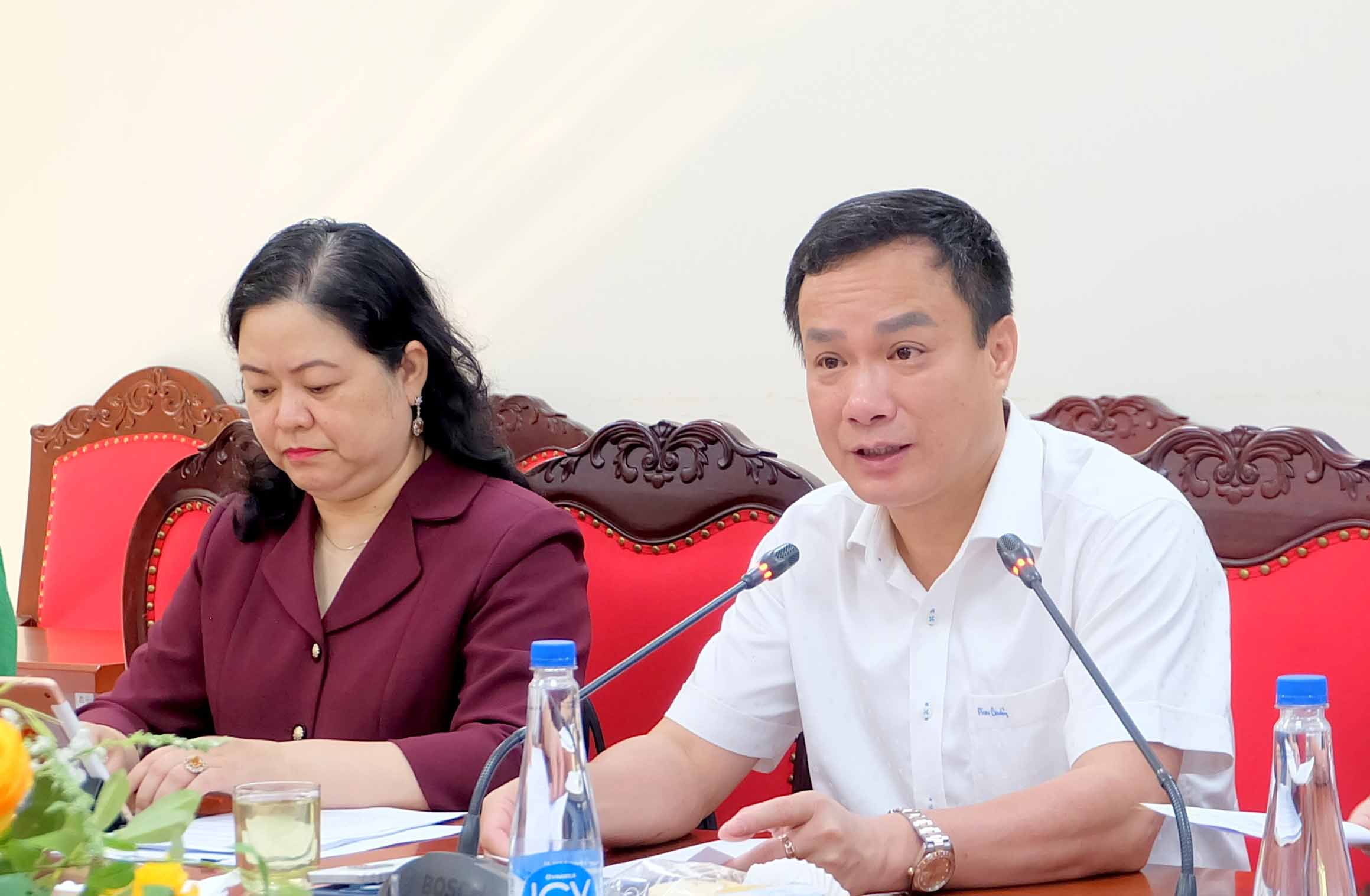 Vice Chairman of the National Assembly's Committee on Culture and Society Trieu The Hung said that the Draft Law on Press (amended) is a very important draft Law. Photo: Ngoc Phuong.