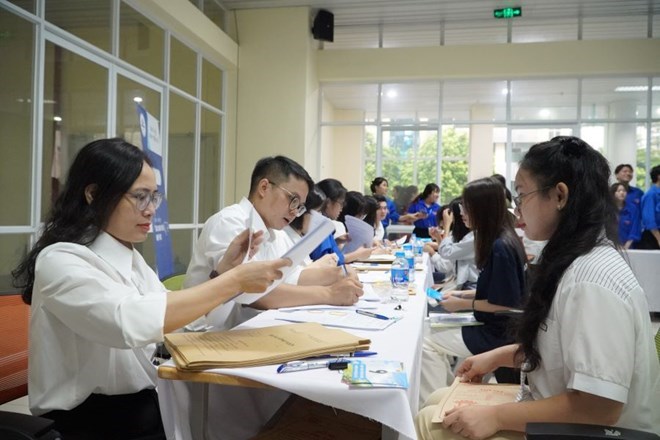 Los puntajes de corte para muchas carreras de Pedagogia de Hanoi incluida la carrera de Pedagogia de Ingles siempre estan altos. Foto: Van Trang