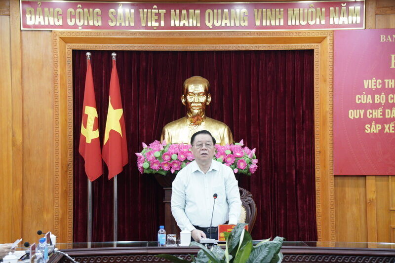 Ong Nguyen Trong Nghia, Uy vien Bo Chinh tri, Bi thu Trung uong Dang, Truong Ban Tuyen giao va Dan van Trung uong phat bieu ket luan buoi lam viec. Anh: Quoc Dat