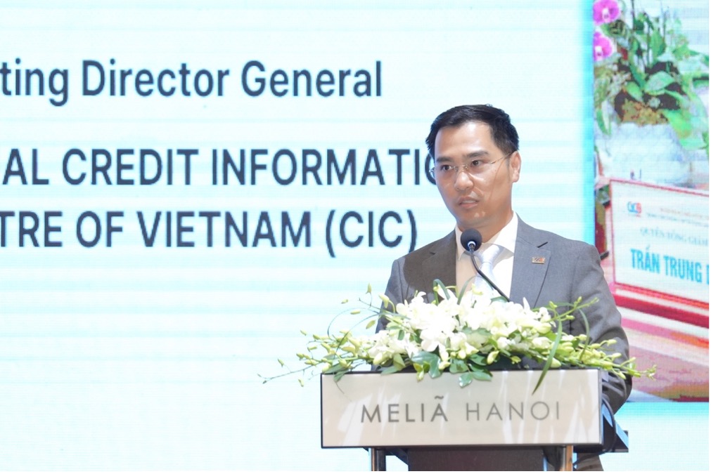 Ong Tran Trung Dung, Quyen Tong Giam doc CIC phat bieu be mac Toa dam. Anh: Hao Thien