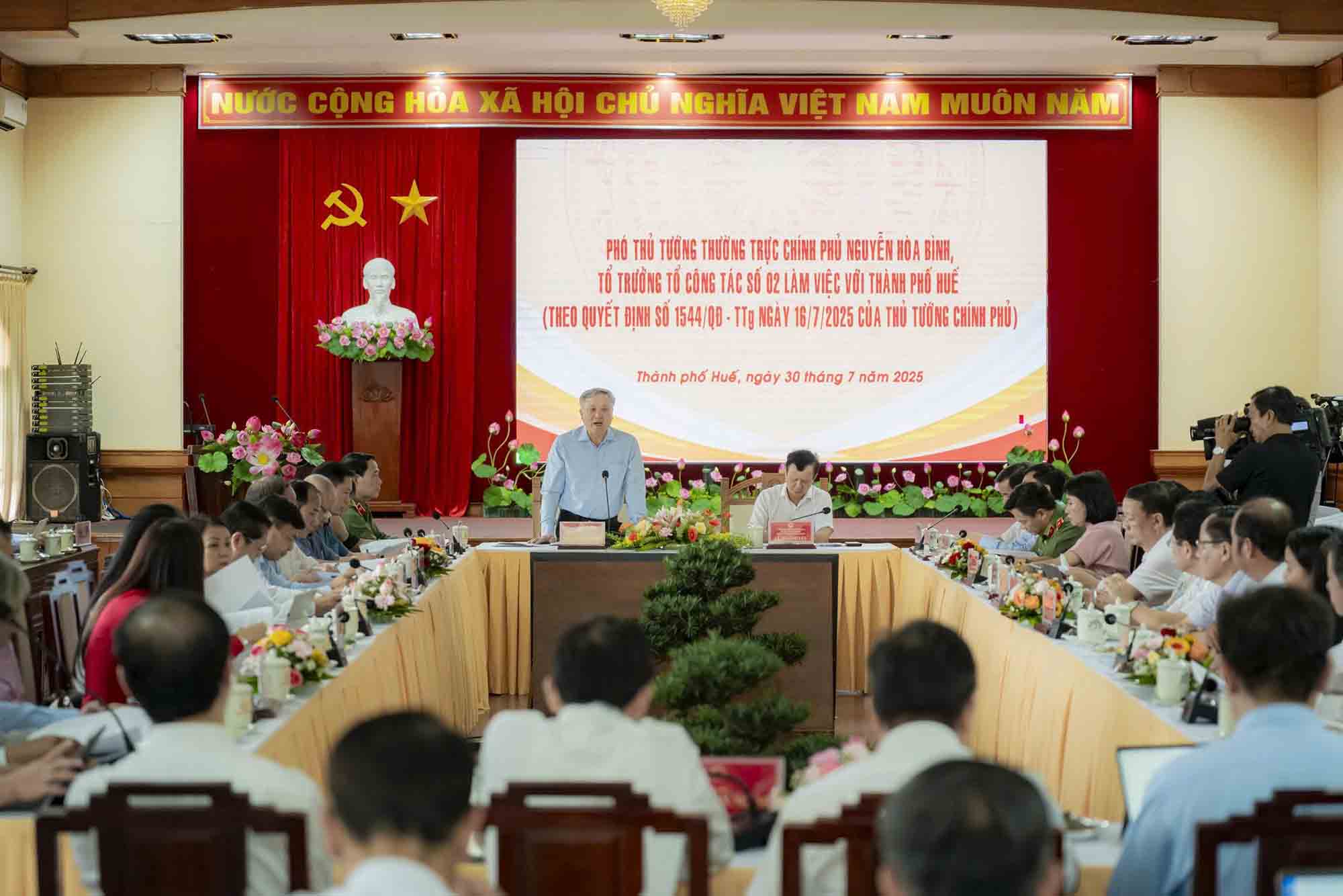 Toan canh buoi lam viec. Anh: Phuc Dat.