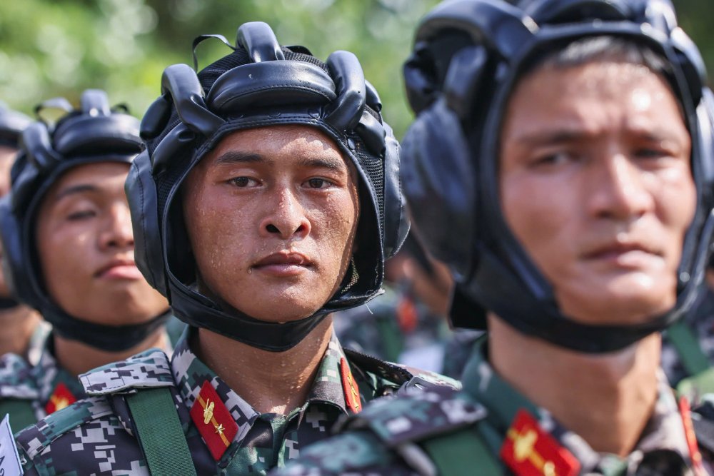 Nhung giot man mo hoi tren thao truong luyen tap. Anh: Tran Vuong
