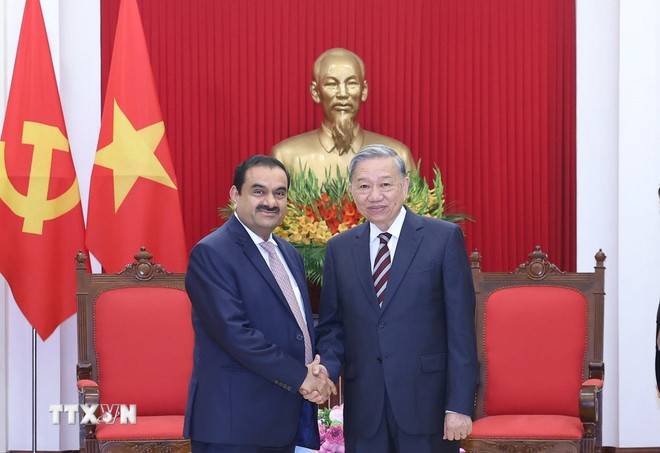 General Secretary To Lam received Mr. Gautam Adani, Chairman of Adani Group India. Photo: VNA