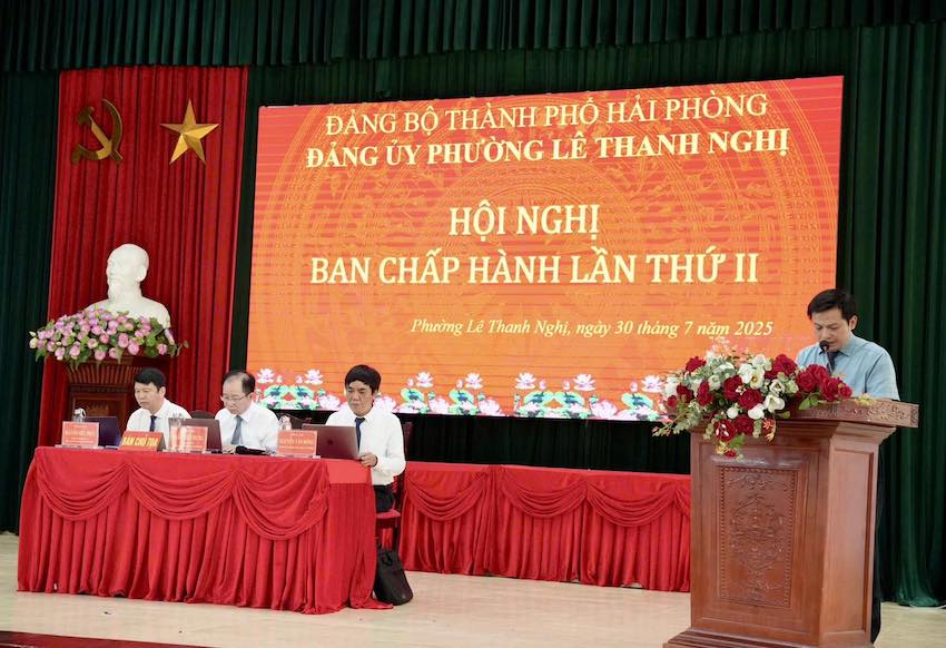 Le Comite executif du Parti du quartier de Le Thanh Nghi se reunit pour la 2e fois jetant les bases du premier mandat. Photo : Quartier de Le Thanh Nghi