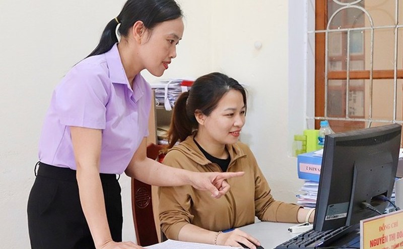 The Ministry of Home Affairs is drafting a decree regulating the regime and policies for part-time workers. Photo: Hatinh.gov.vn