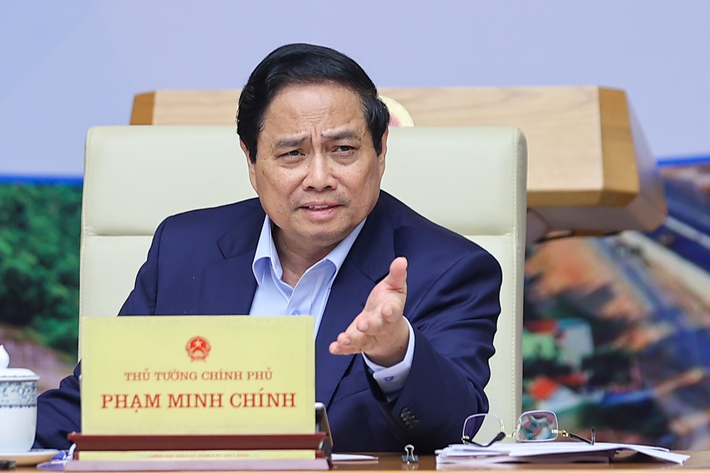 Pham Minh Chinh 총리는 신속한 정신으로 가속화하고 돌파구를 마련할 것을 요구했습니다. 대담한 가속화 가속화는 8월 19일까지 2 476km의 고속도로를 목표로 합니다. 사진: Nhat Bac