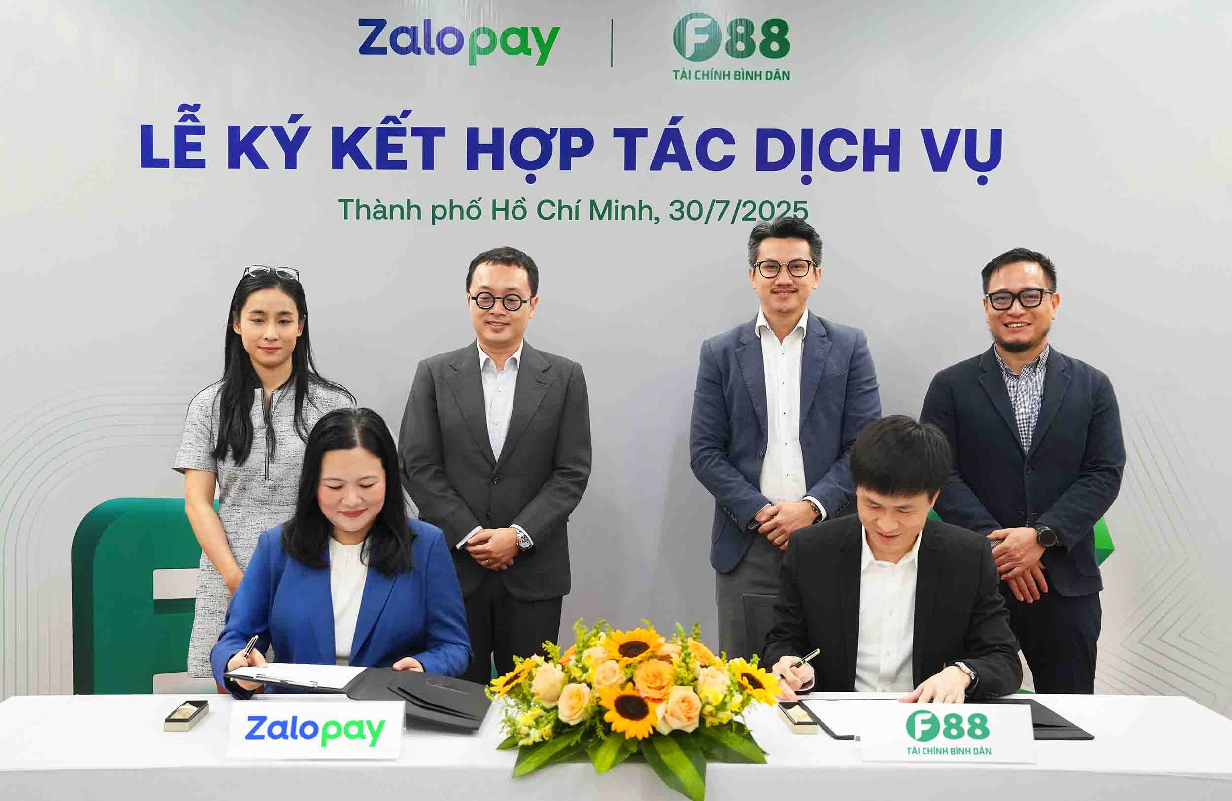 F88とZalopayの提携、デジタル金融の推進、デジタルプラットフォームを通じて融資へのアクセス可能性の向上。写真:Phu Khanh.