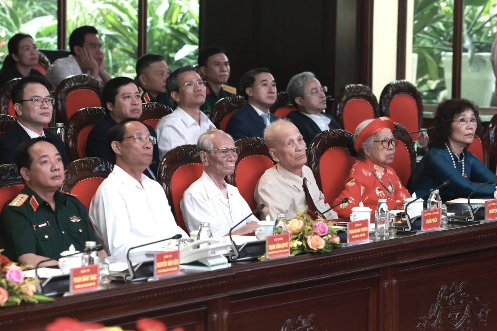 Cac dai bieu tai buoi gap mat. Anh: Hai Nguyen