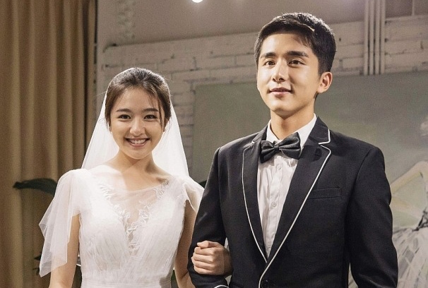 Ly Lan Dich and Truong Tan Thanh. Photo: VieON.