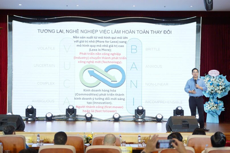 Toa dam: “Cong dan so thong minh va trach nhiem”
