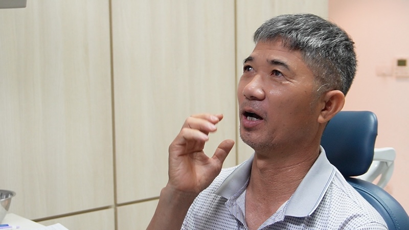 Suddenly, the man struggled to find his hearing again after 3 years.