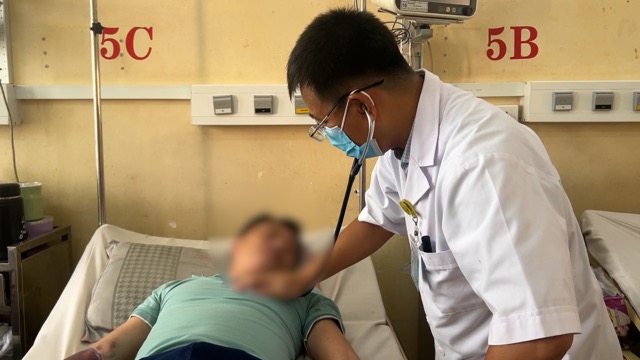 病院は、デング熱患者の収集と治療を強化します。写真：nguyen ly