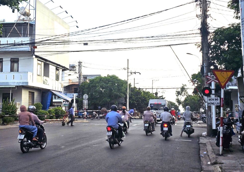 Dak Lakは、南北高速鉄道プロジェクトの用地取得を推進しています。写真:Bao Lam