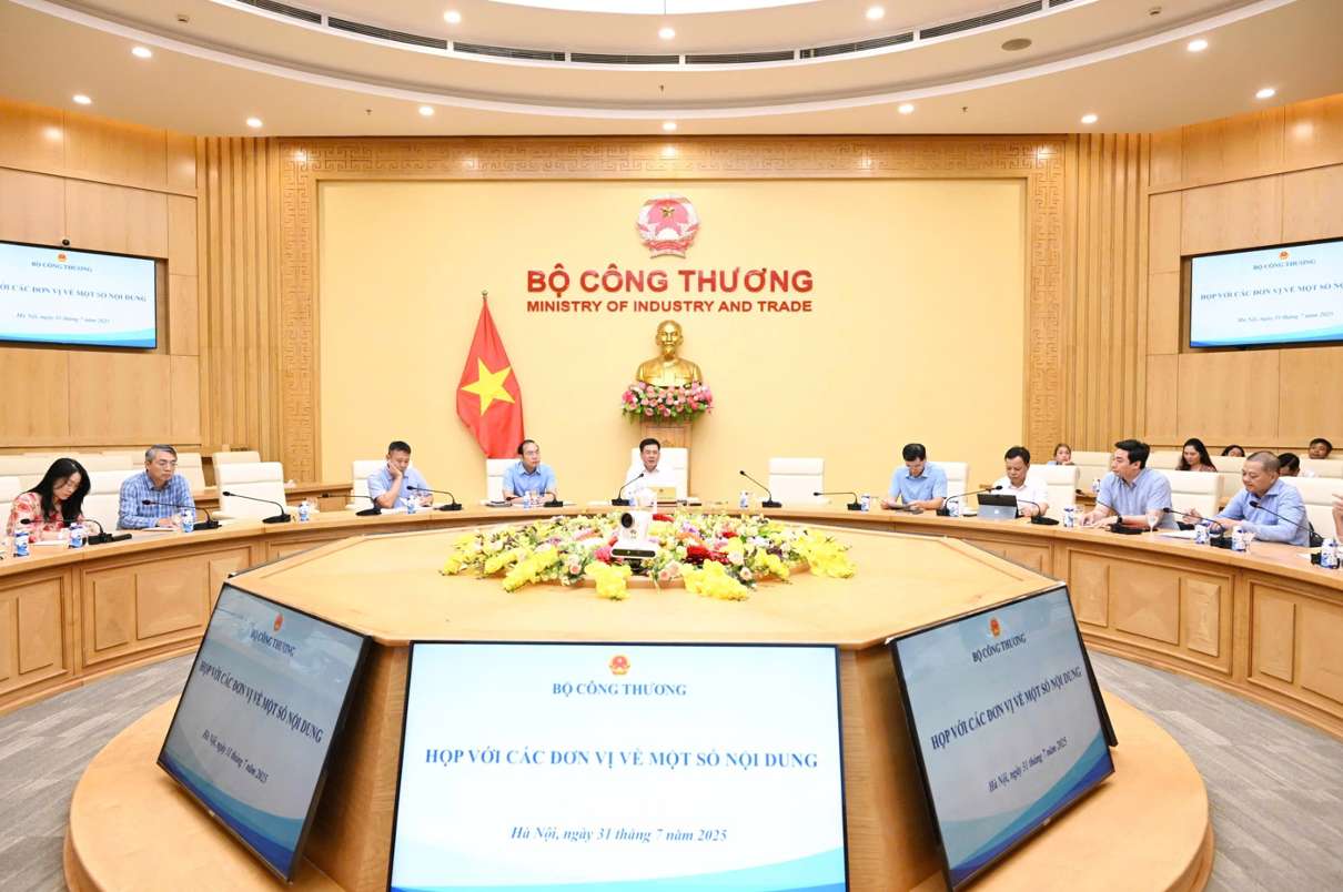 Toan canh hoi nghi. Anh: Bo Cong Thuong