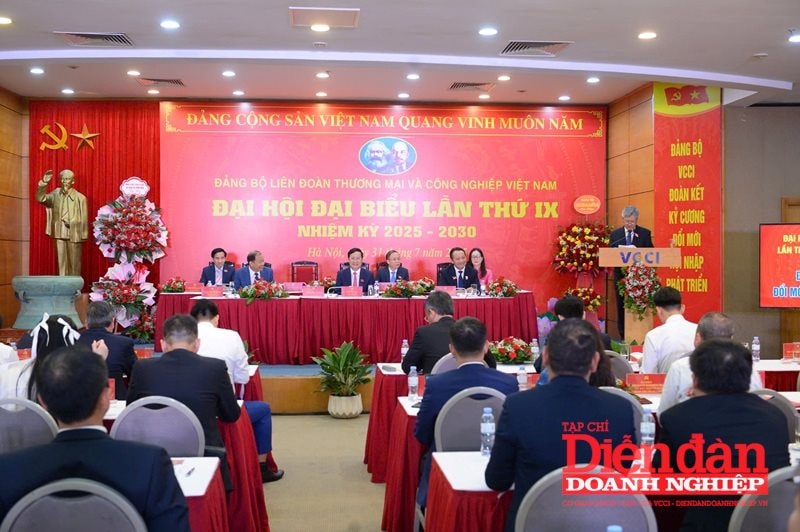 Chieu 31/7, Ban chap hanh Dang bo VCCI long trong to chuc Dai hoi dai bieu Dang bo VCCI lan thu IX, nhiem ky 2025-2030
