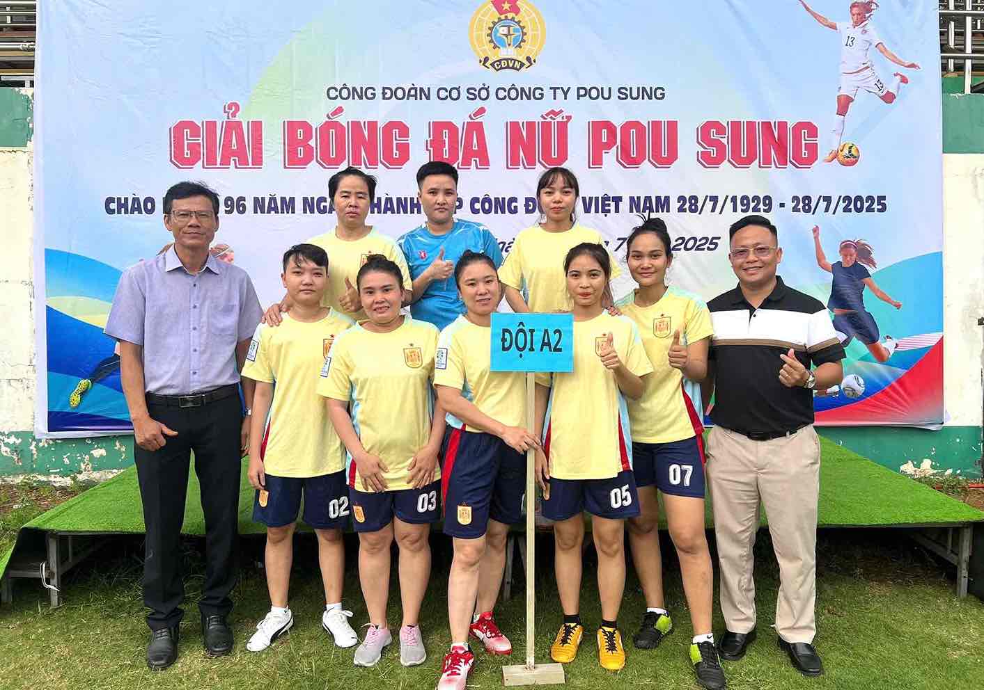 동나이 노동자를 위한 여자 축구 대회. 사진: Pou Sung Vietnam Co. Ltd. 노동조합 지부