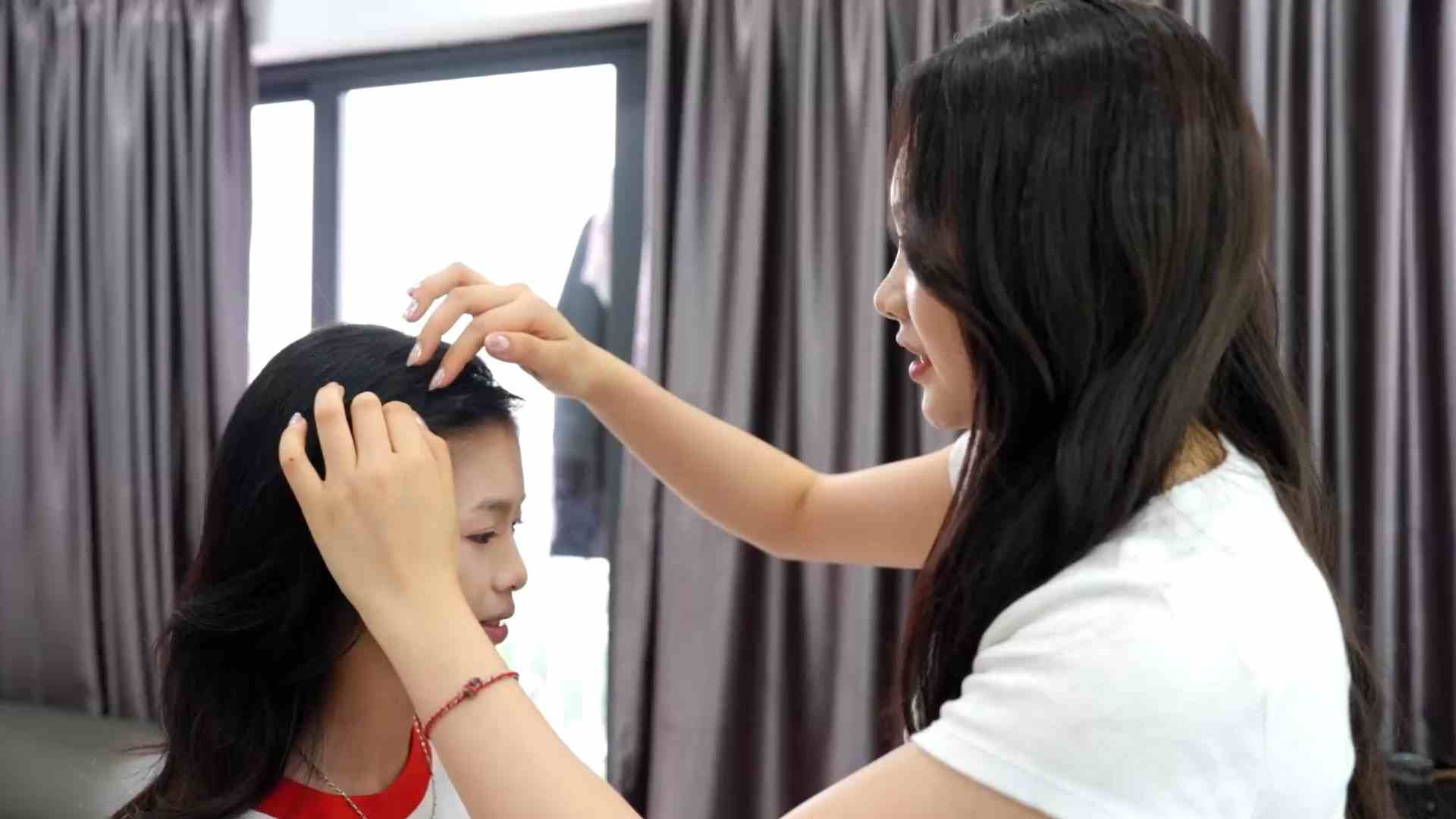 Successful men are attracted to many factors of women such as independence, intelligence, courage and the ability to accompany long-term. Photo: Huyen Trang