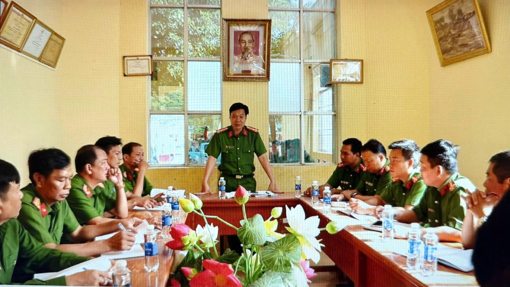 Tho Chau Special Zoneの警察は、セキュリティと命令を確保するタスクを満たしています。写真：Tien Dung