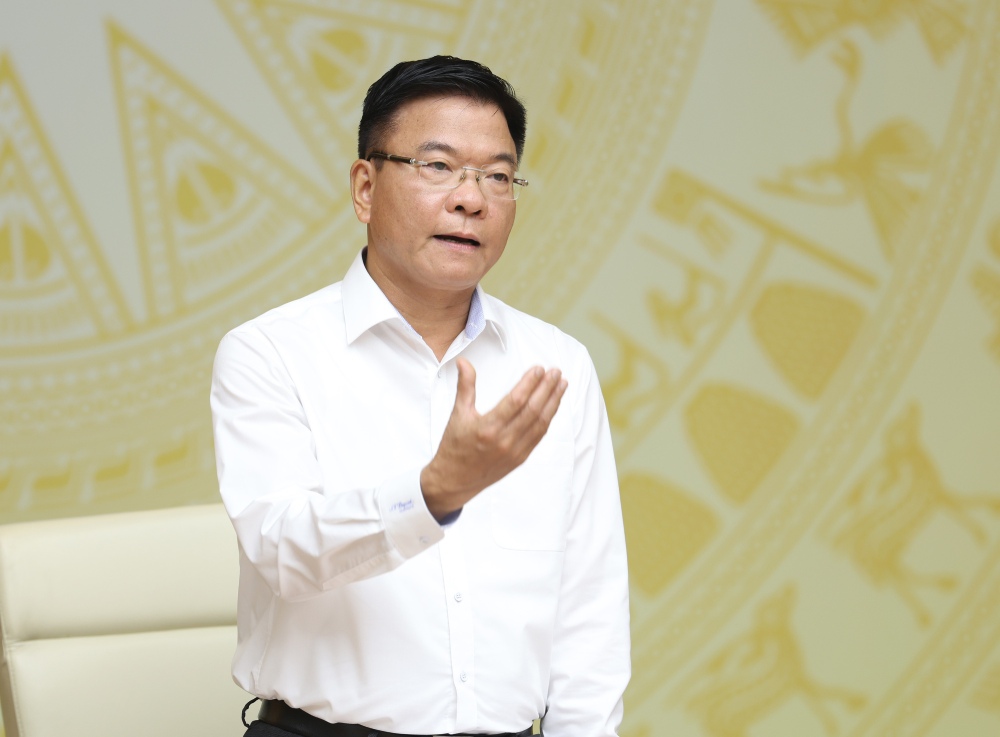 레탄롱 부총리가 회의를 주재하고 있습니다. 사진: VGP