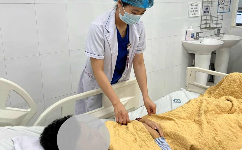 Caring for diabetic patients at the Central Endocrinology Hospital. Photo: BVCC