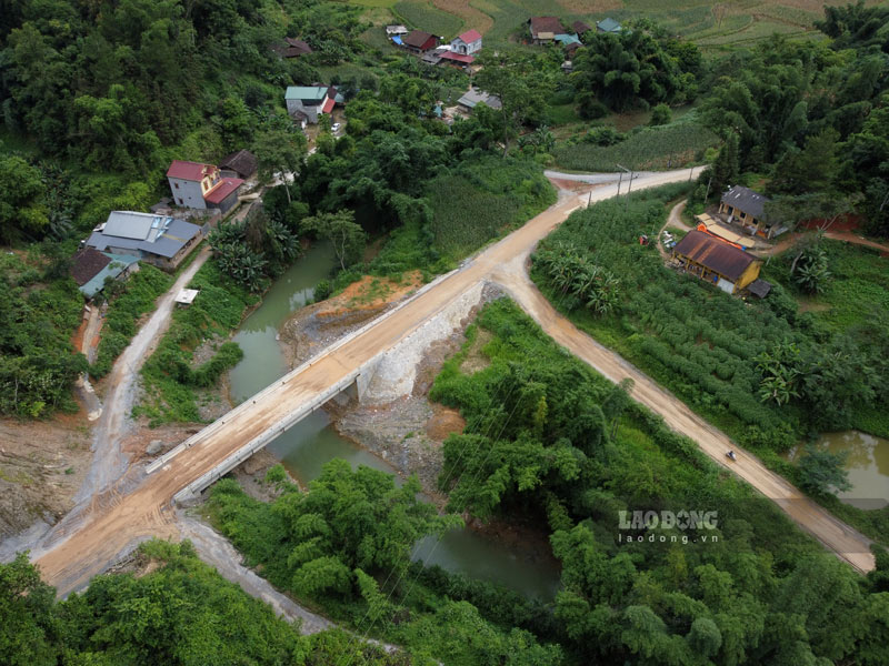 Le projet de construction de la route Chu Trinh - Hong Nam est fixe au jour de la fin. Photo : Tan Van
