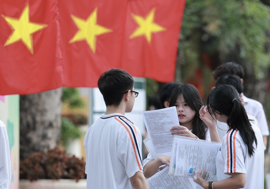 Los estudiantes participaron en el examen de ingreso de decimo grado en Hanoi en 2025. Foto: Hai Nguyen