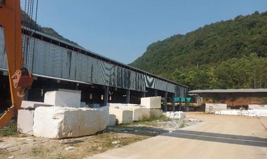 Một doanh nghiệp khai thác, chế biến khoáng sản có sử dụng nước ngầm tại Nghệ An bị xử phạt. Ảnh: Ngọc Anh