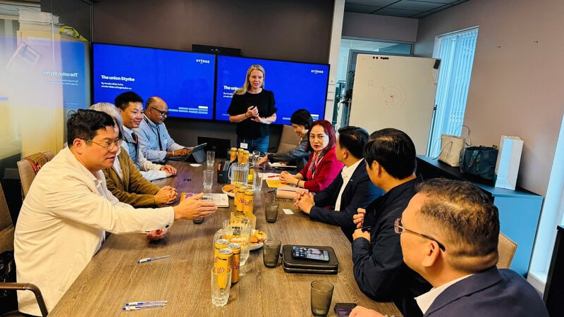 Echange d'experiences avec le syndicat STYRKE - Syndicat du secteur relevant de LO Norway. Photo : Hai Anh