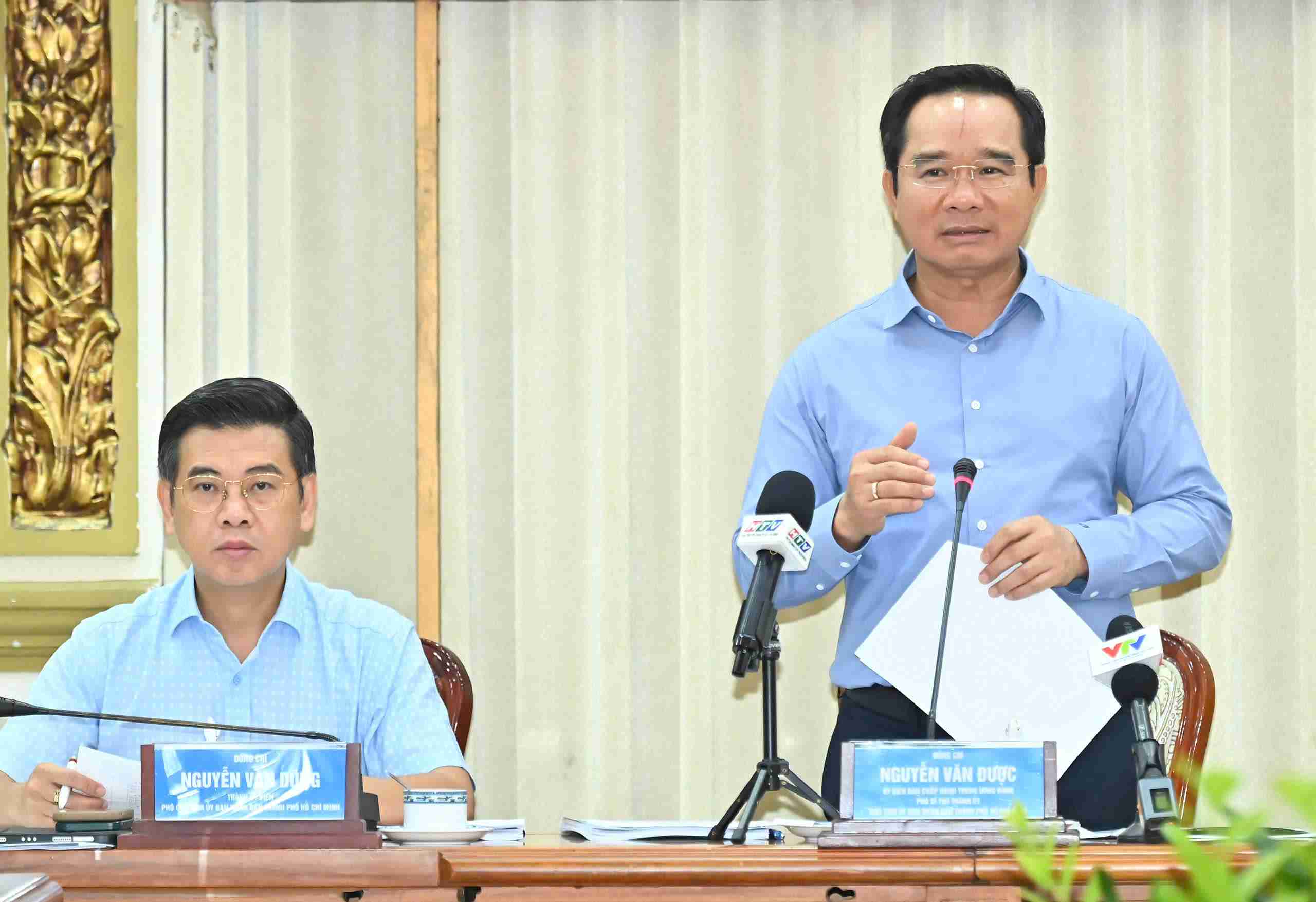 Le president du Comite populaire de Ho Chi Minh-Ville Nguyen Van Duoc s'exprime lors de la reunion. Photo : Viet Dung